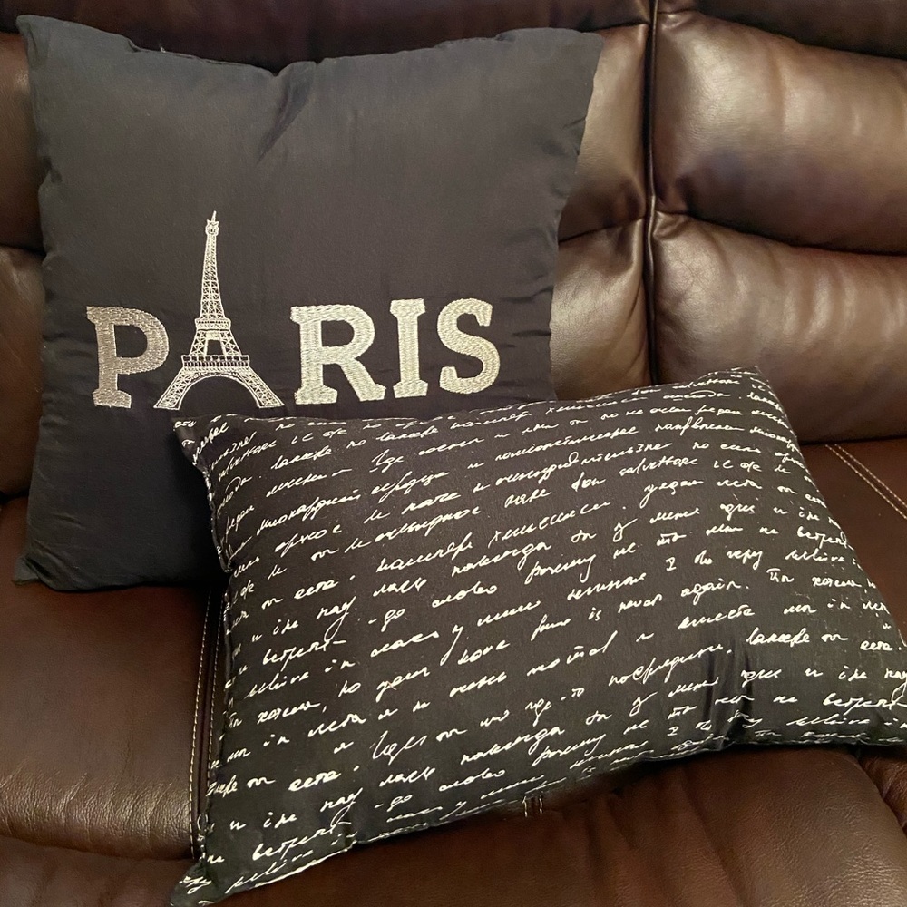 PARIS/FRENCH pillows